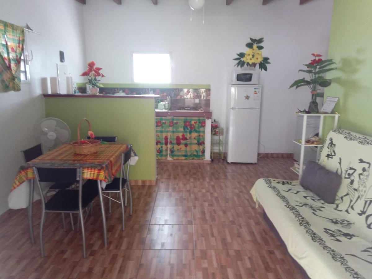 La Casa Binecha Avec Jacuzzi Vila Baillif Exterior foto