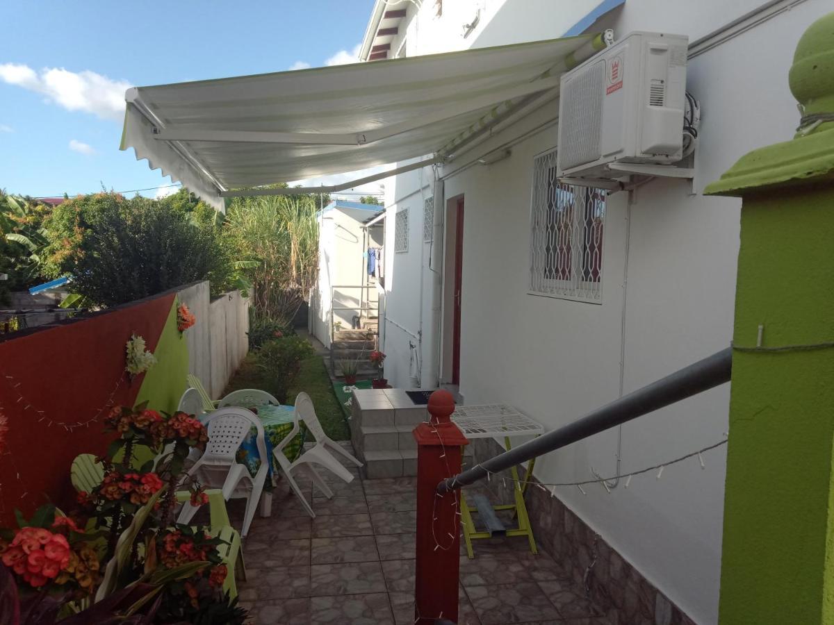 La Casa Binecha Avec Jacuzzi Vila Baillif Exterior foto